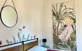 Chez Madame